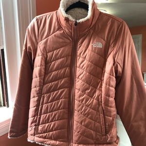 ❌SOLD❌ Women’s Reversible North Face Jacket 🧥